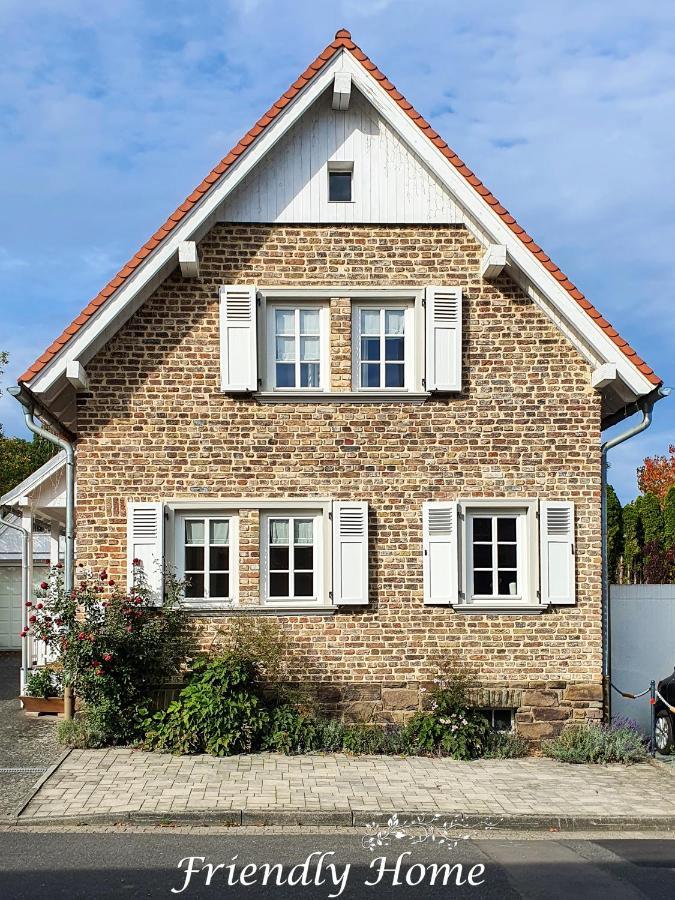 Friendly Home - "Gemuetliches Backsteinhaus" Koeln Bonn Phantasialand Bornheim  Eksteriør bilde