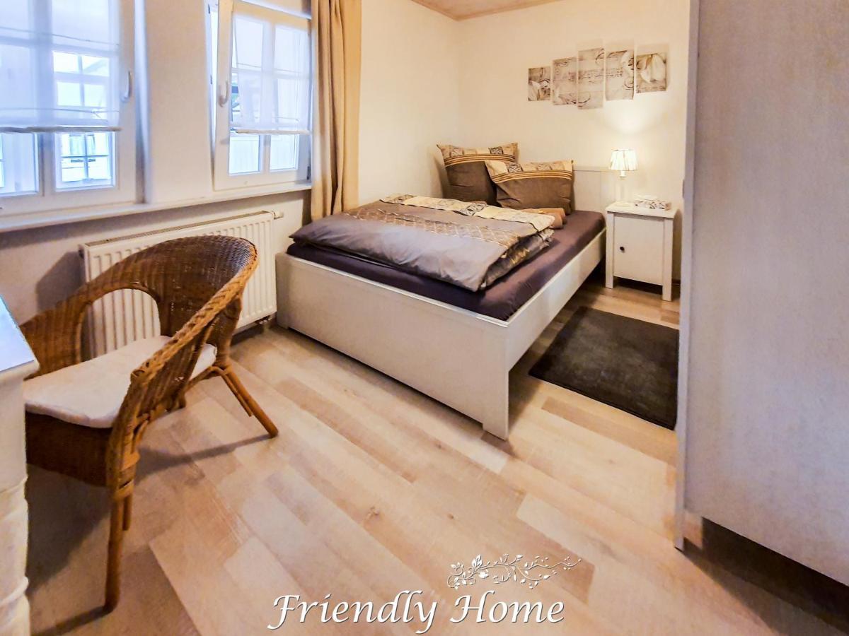 Friendly Home - "Gemuetliches Backsteinhaus" Koeln Bonn Phantasialand Bornheim  Eksteriør bilde